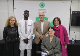 'Biblioteca humana', el proyecto de la UNIA que rompe estigmas en Sevilla