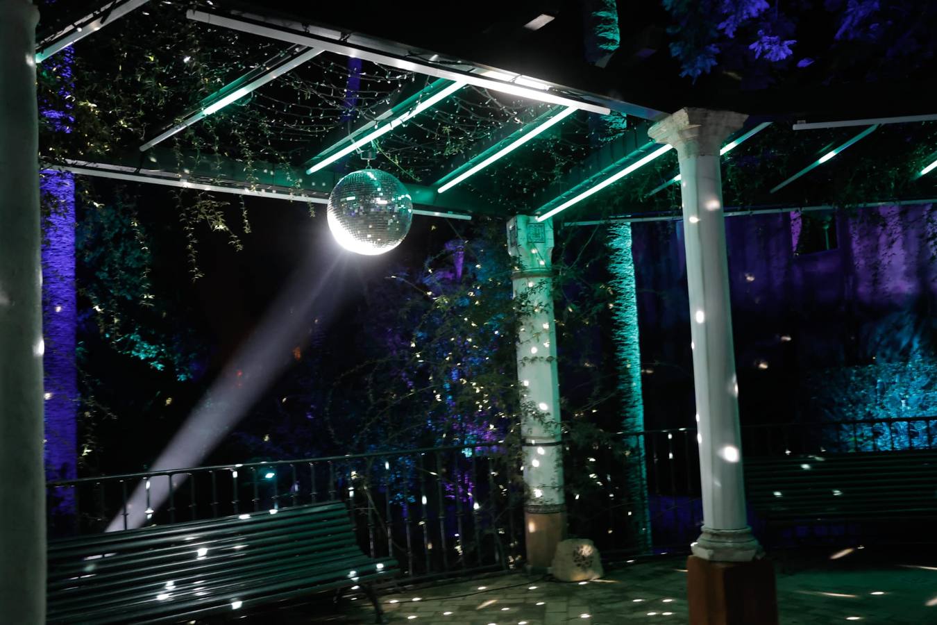 Espectáculo de Naturaleza Encendida en el Alcázar de Sevilla