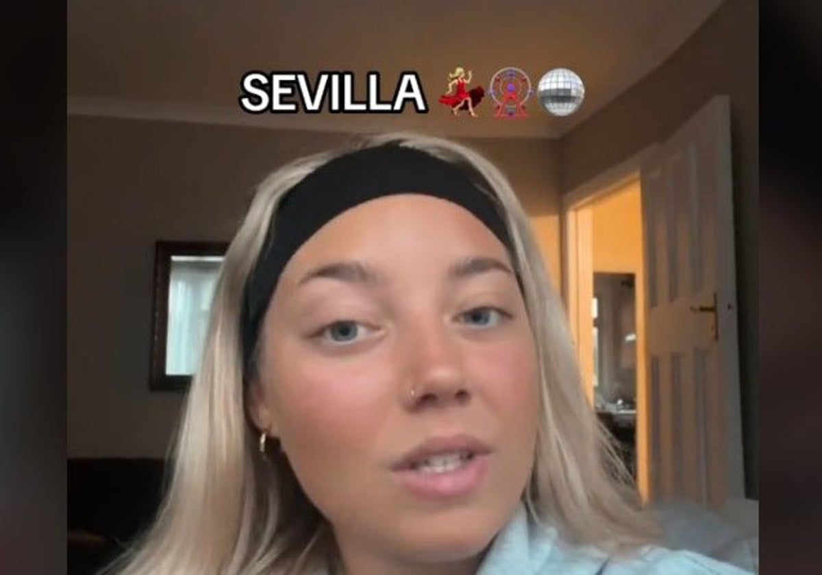 Olivia contando sus vivencias en Andalucía