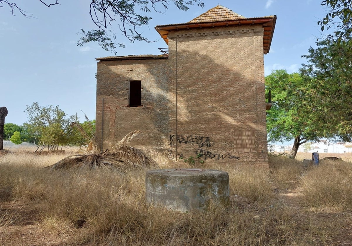 Terror en la Casa del Piano de Sanlúcar la Mayor: presencias inexplicables y una melodía que se repite una y otra vez