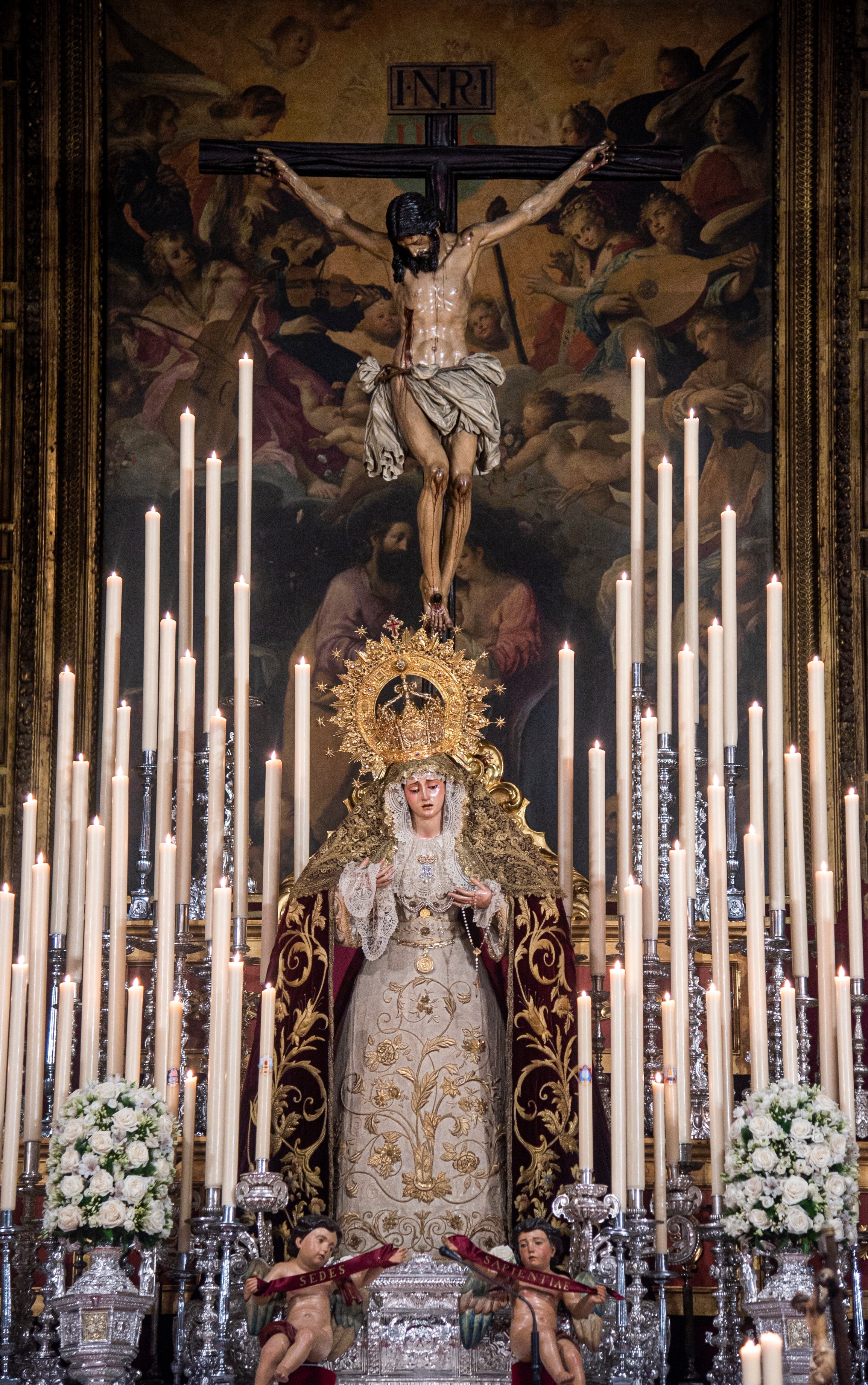 El Cristo de la Buena Muerte y la Virgen de la Angustia de los Estudiantes en la Anunciación