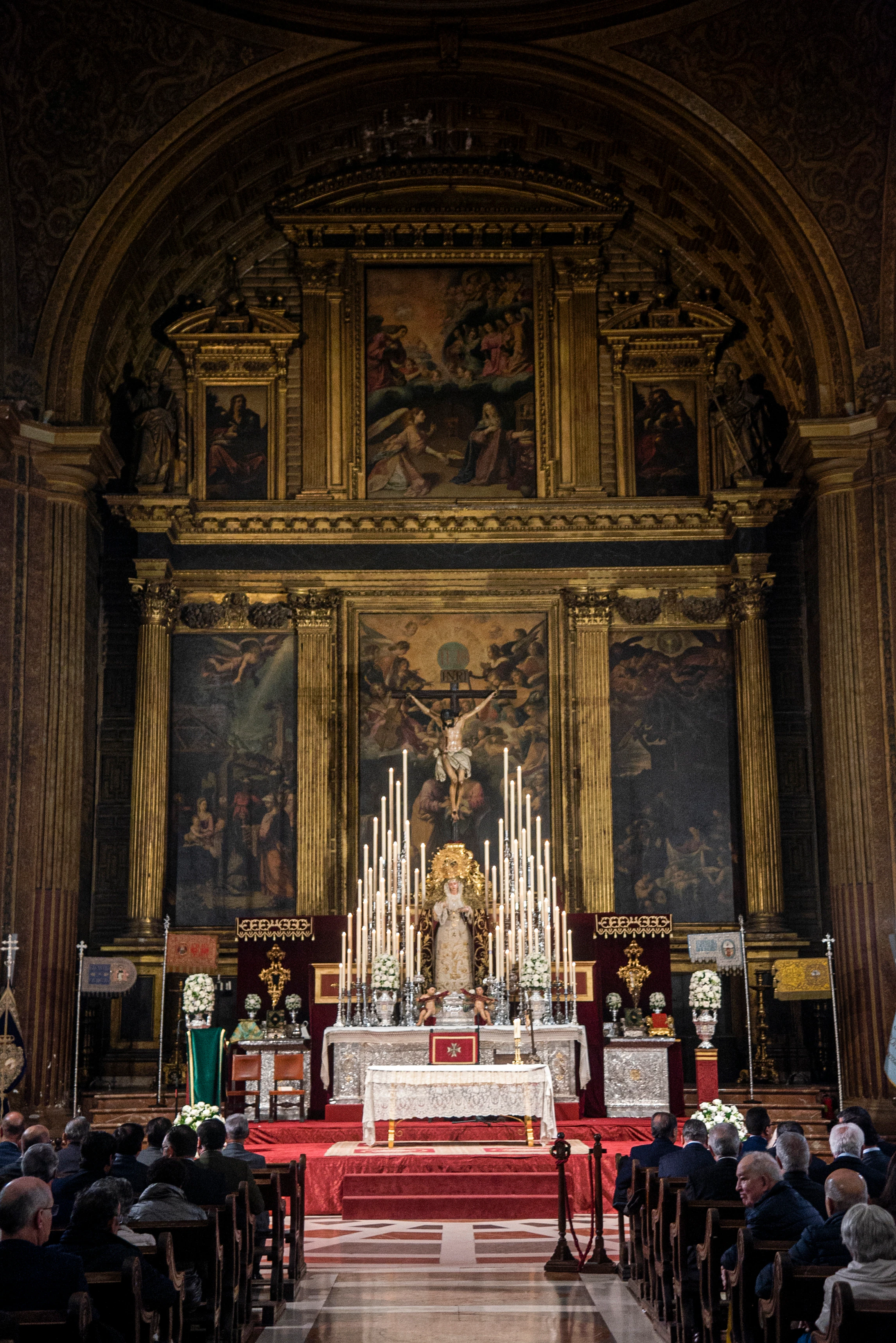 El Cristo de la Buena Muerte y la Virgen de la Angustia de los Estudiantes en la Anunciación