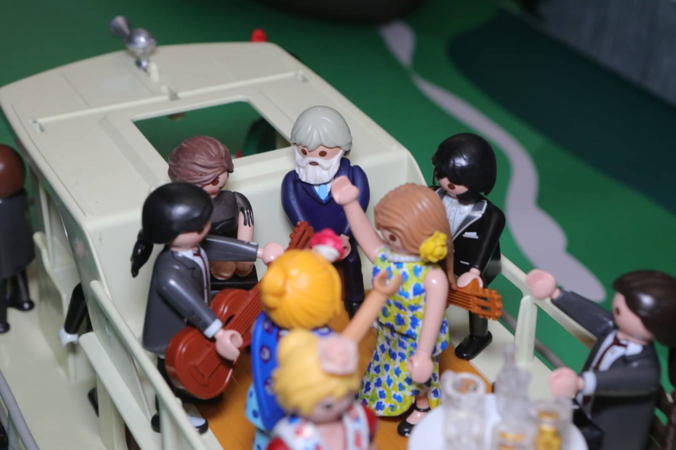 En la Magna de Playmobil se recrea lo que será esta procesión en diciembre en 14 metros de exposición