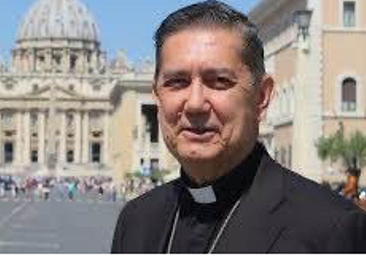 Imagen del cardenal Ayuso publicada por el arzobispo de Sevilla en su tuit