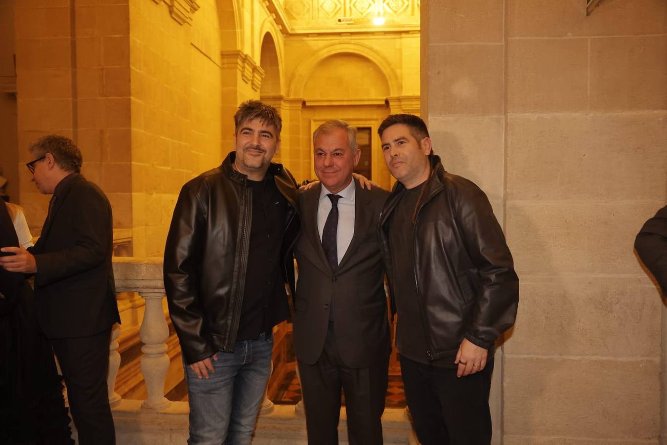 El ministro de Cultura recibe a los galardonados en la cena previa a la entrega de Medallas de este miércoles