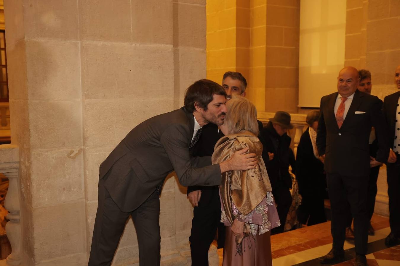 El ministro de Cultura recibe a los galardonados en la cena previa a la entrega de Medallas de este miércoles