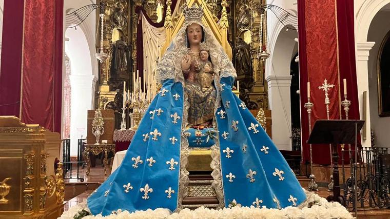 La Virgen de Valme en el día de su traslado al altar mayor para presidir los cultos