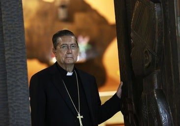 El Papa Francisco reconoce su «afecto y admiración» por el cardenal sevillano Miguel Ángel Ayuso