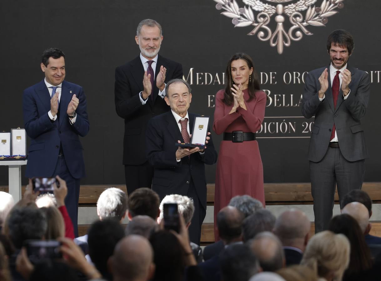 Acto de entrega de las Medallas de Bellas Artes celebrado en Sevilla