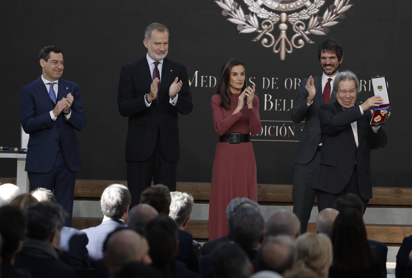 Acto de entrega de las Medallas de Bellas Artes celebrado en Sevilla