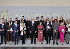 Las imágenes del acto de entrega de las Medallas de Bellas Artes celebrado en Sevilla