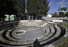 Licitadas las obras de reurbanización de la Puerta de la Barqueta con una figura de Curro y las fuentes del 92