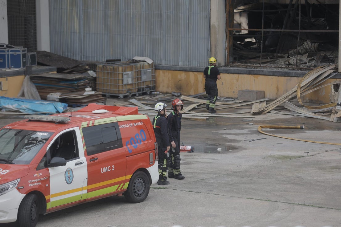 Así ha quedado el auditorio de la Cartuja de Sevilla tras el incendio ...