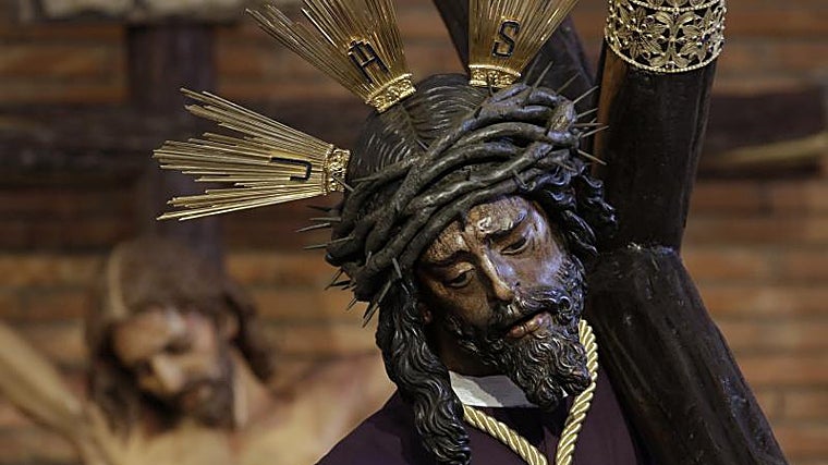 El Gran Poder en la parroquia de la Blanca Paloma durante la misión a Tres Barrios