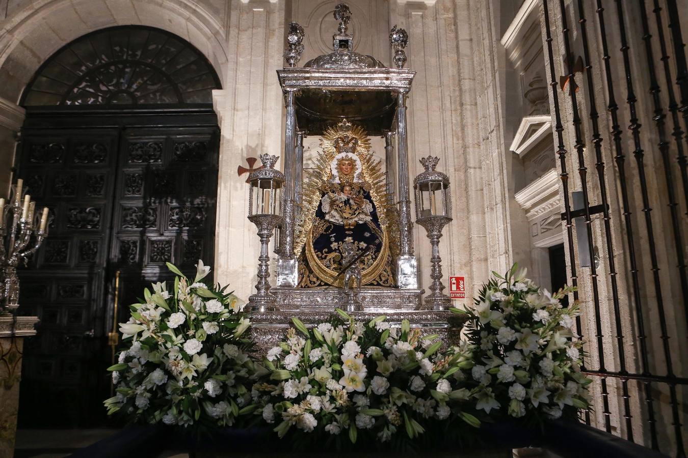 Las Vírgenes de Setefilla, Valme y Consolación lucen en sus pasos antes de la Magna del domingo