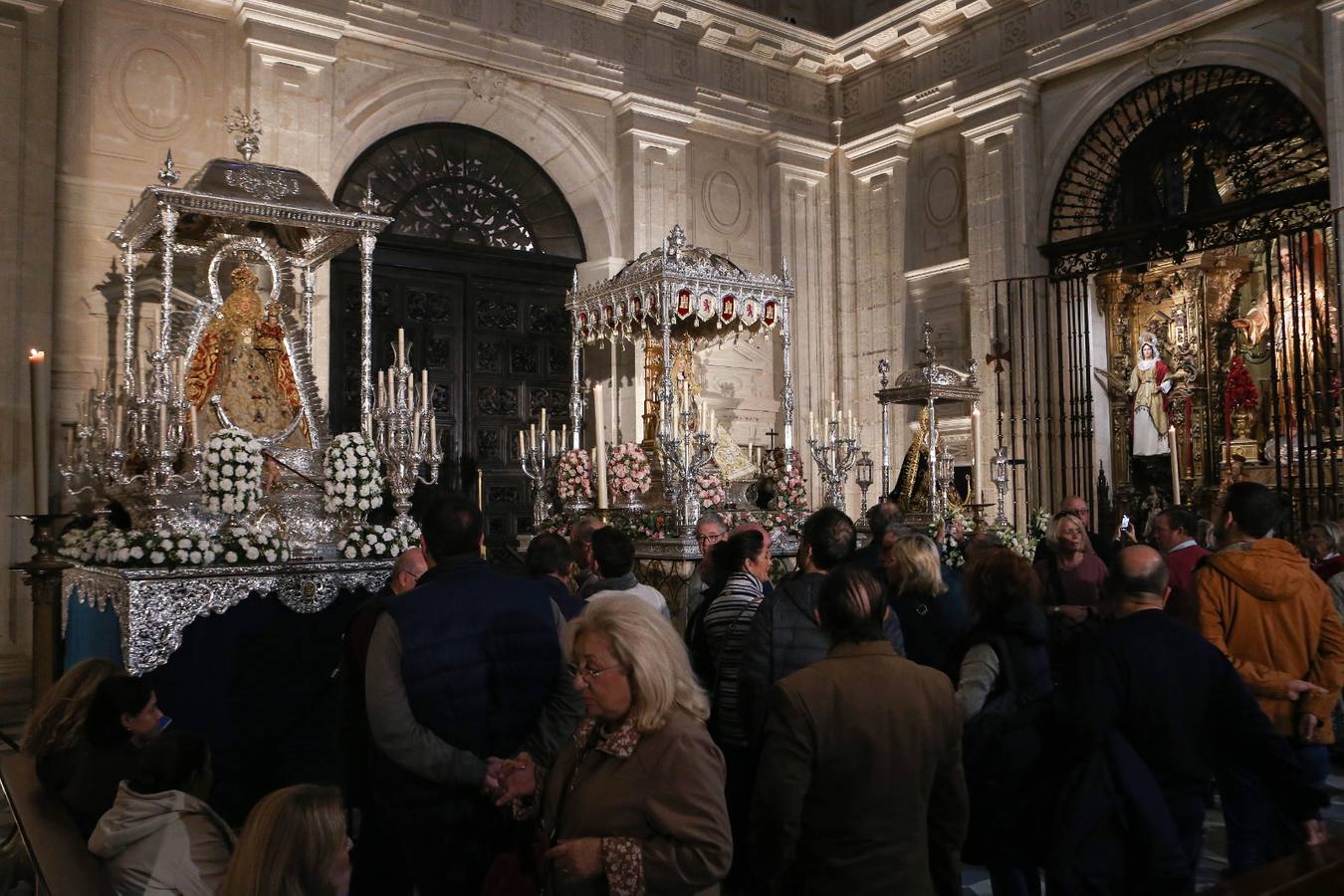 Las Vírgenes de Setefilla, Valme y Consolación lucen en sus pasos antes de la Magna del domingo