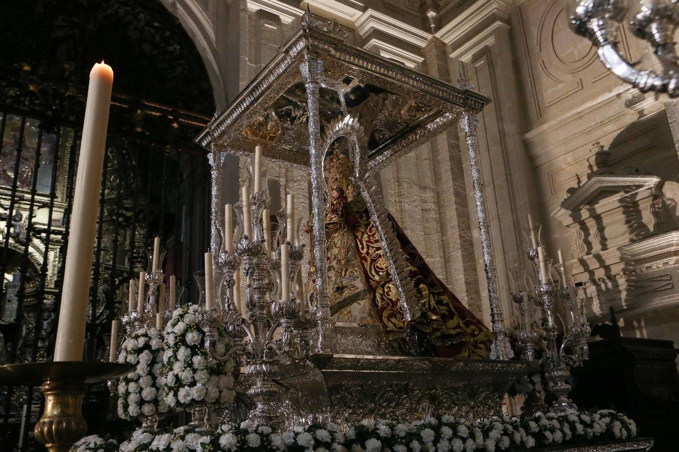 Las Vírgenes de Setefilla, Valme y Consolación lucen en sus pasos antes de la Magna del domingo