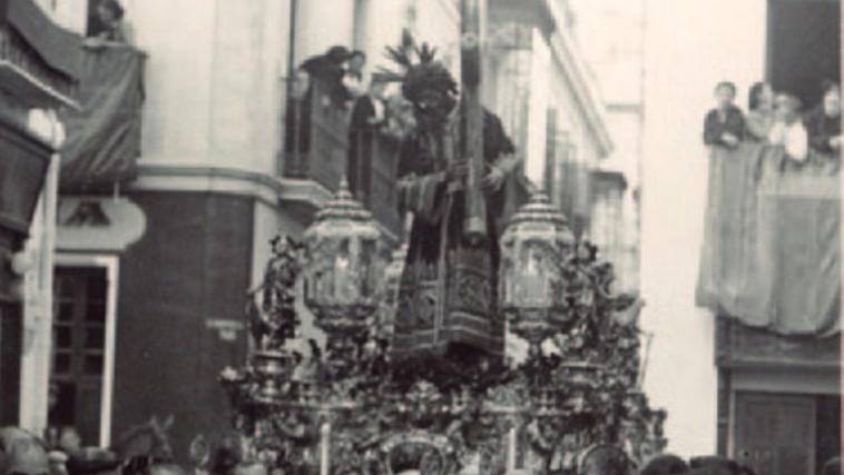 El Señor del Gran Poder con la túnica persa en 1939