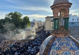 En imágenes, traslado de la Esperanza de Triana a la Catedral para la Magna de Sevilla