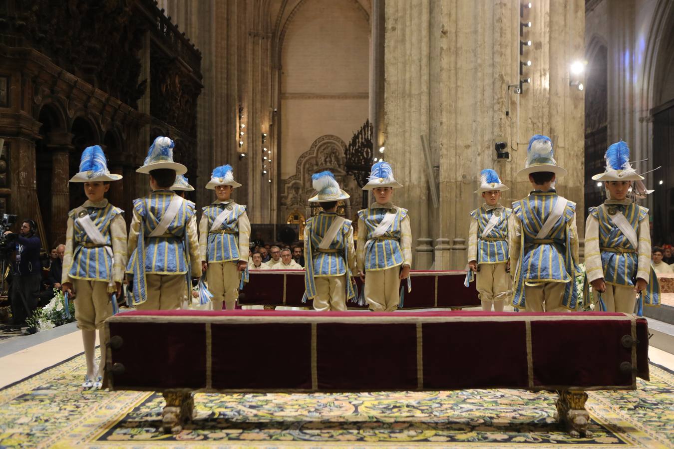 Santa Misa estacional de clausura del Congreso de Hermandades y Piedad Popular en la Catedral de Sevilla