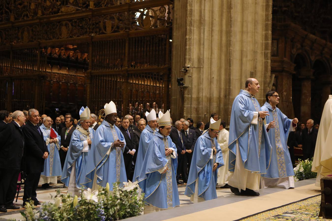 Santa Misa estacional de clausura del Congreso de Hermandades y Piedad Popular en la Catedral de Sevilla