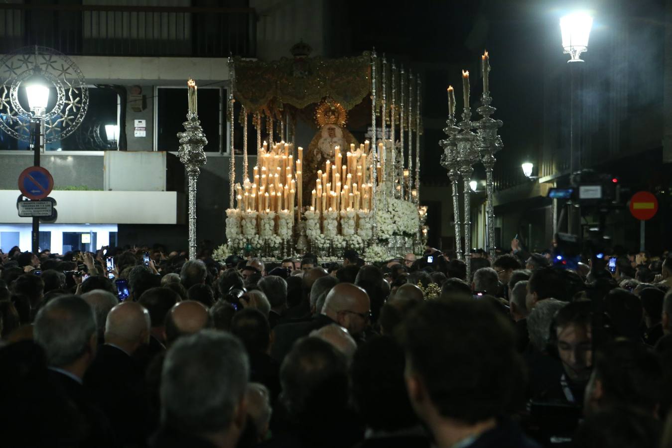 Traslado de la Macarena a la Catedral para participar en la Magna