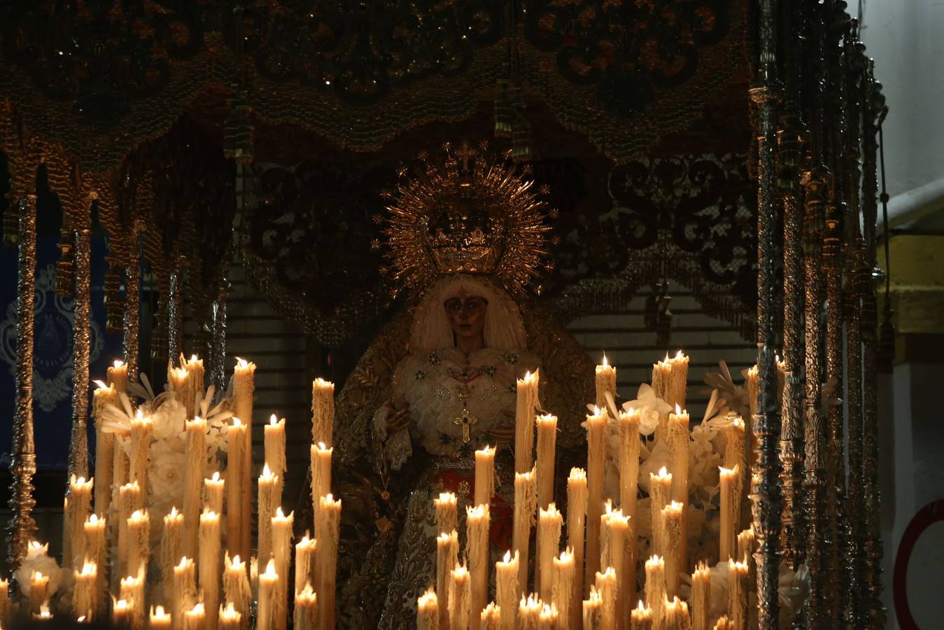 Traslado de la Macarena a la Catedral para participar en la Magna