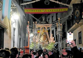 Un barrio movilizado para la Virgen de Consolación por los devotos utreranos