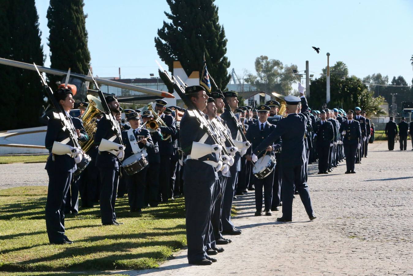 Un momento del acto militar celebrado este martes en el Acuartelamiento Aéreo de Tablada