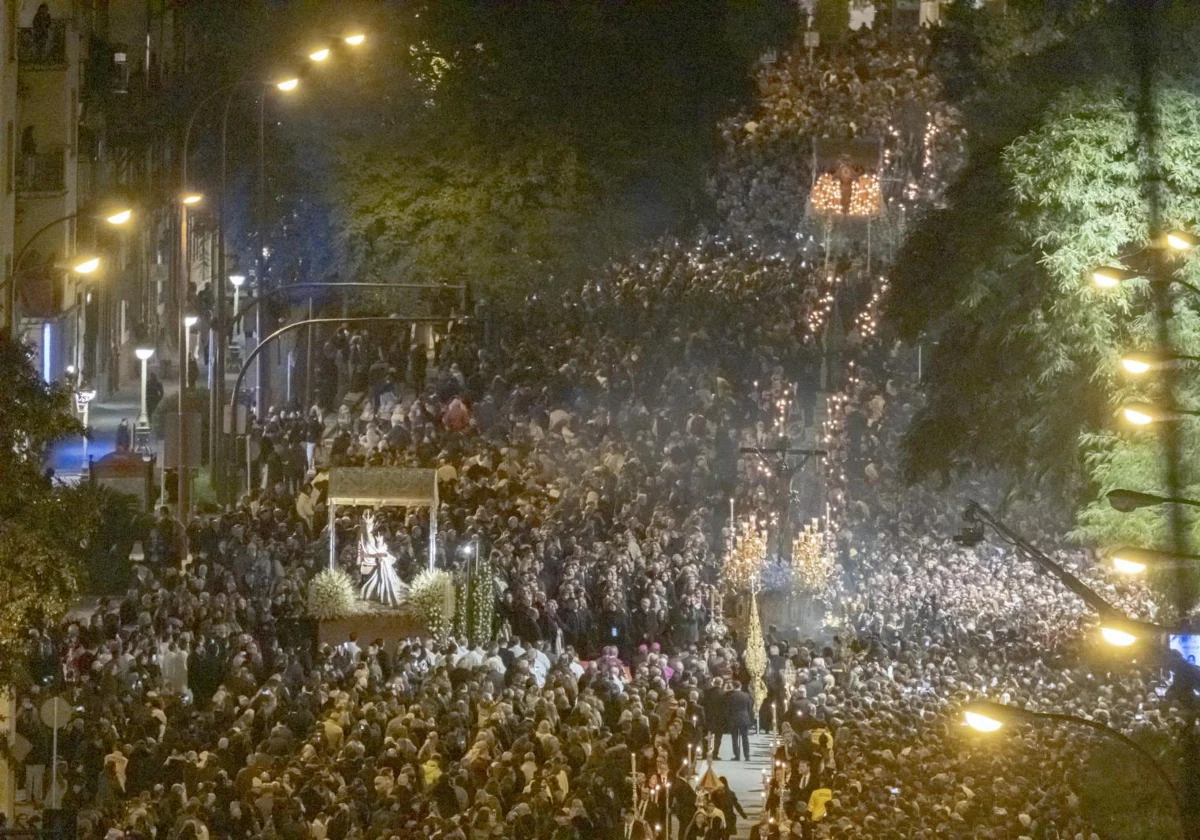 El Paseo Colón durante la procesión