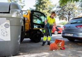 Lipasam instalará 2.700 nuevas papeleras en Sevilla en los próximos tres años