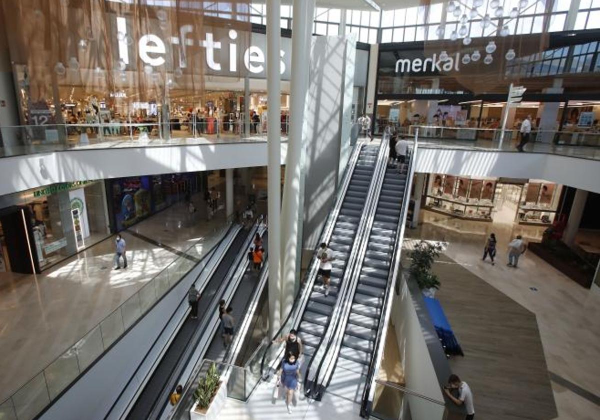 Imagen del centro comercial Lagoh en Sevilla