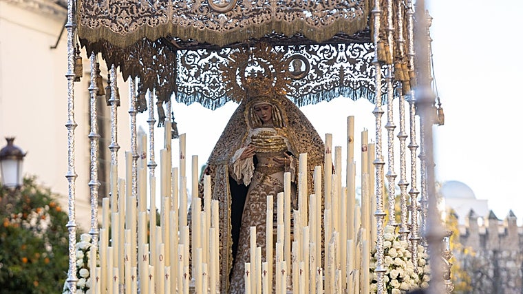 Procesión de Semana Santa en Navidad con la Virgen del Socorro