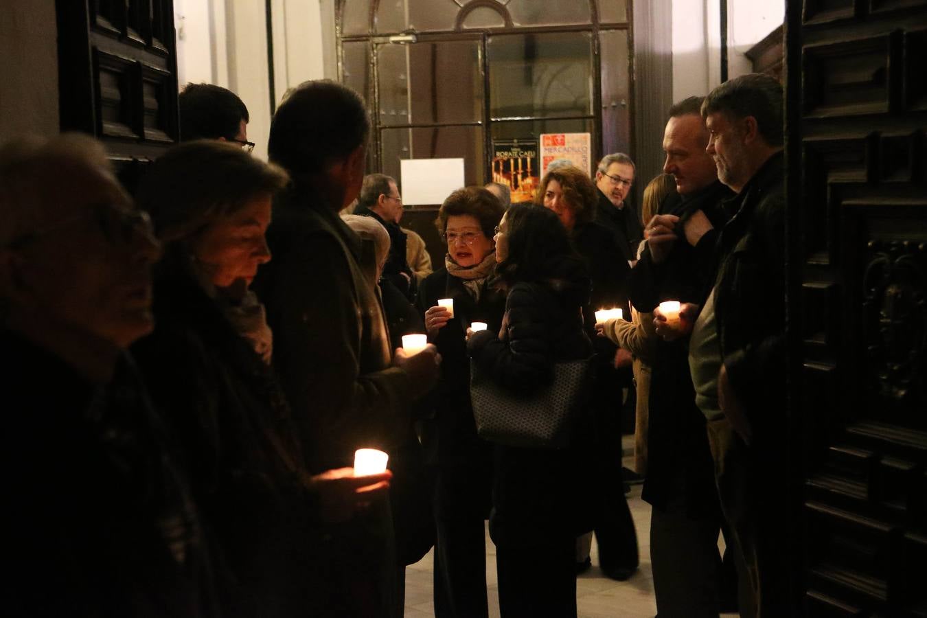 Misa Rorate Caeli en la parroquia de la Magdalena