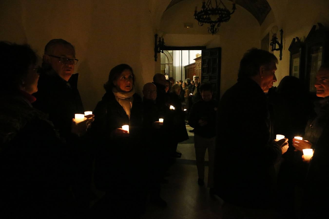 Misa Rorate Caeli en la parroquia de la Magdalena