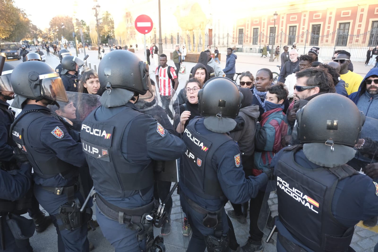 Manifestación por la muerte del mantero fallecido este domingo tras caer al río 