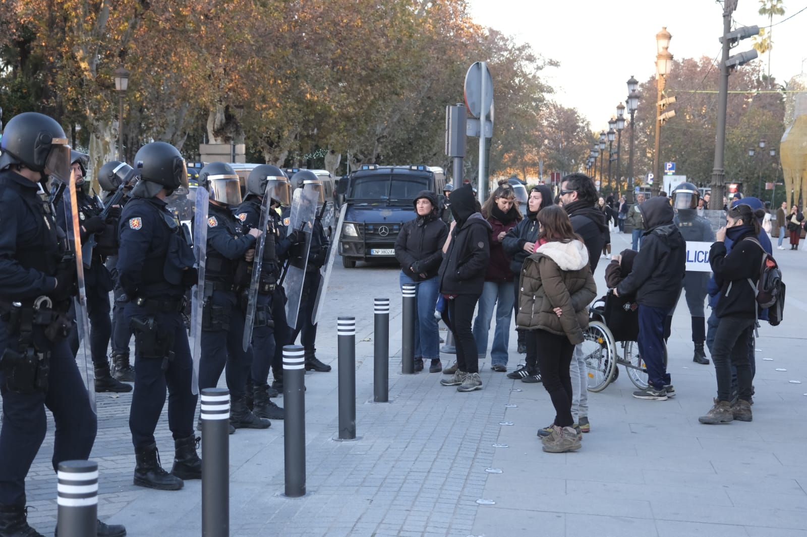 Manifestación por la muerte del mantero fallecido este domingo tras caer al río 