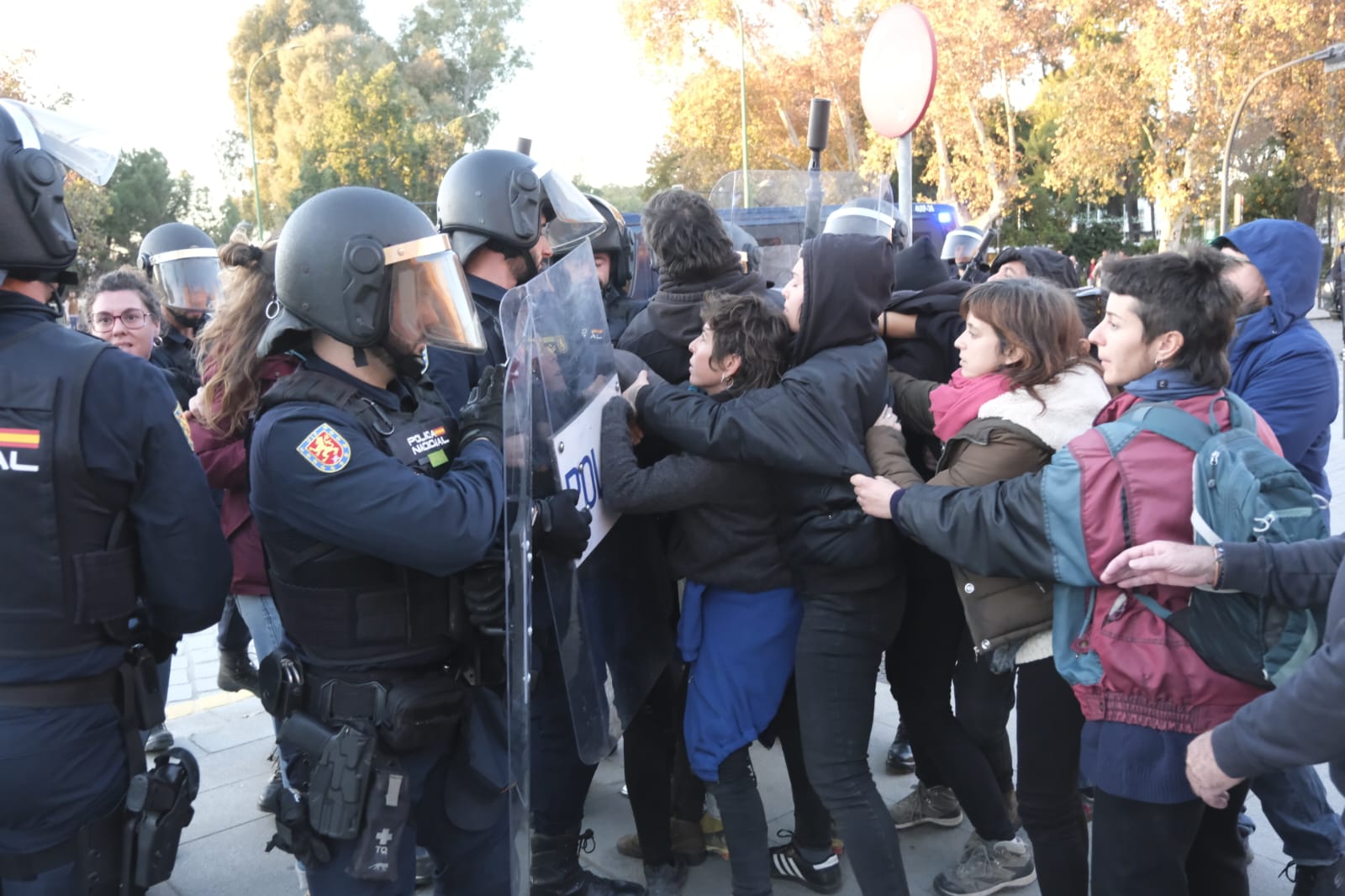 Manifestación por la muerte del mantero fallecido este domingo tras caer al río 