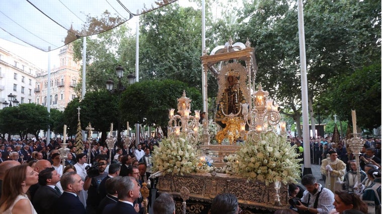 La Hiniesta Gloriosa en el Ayuntamiento