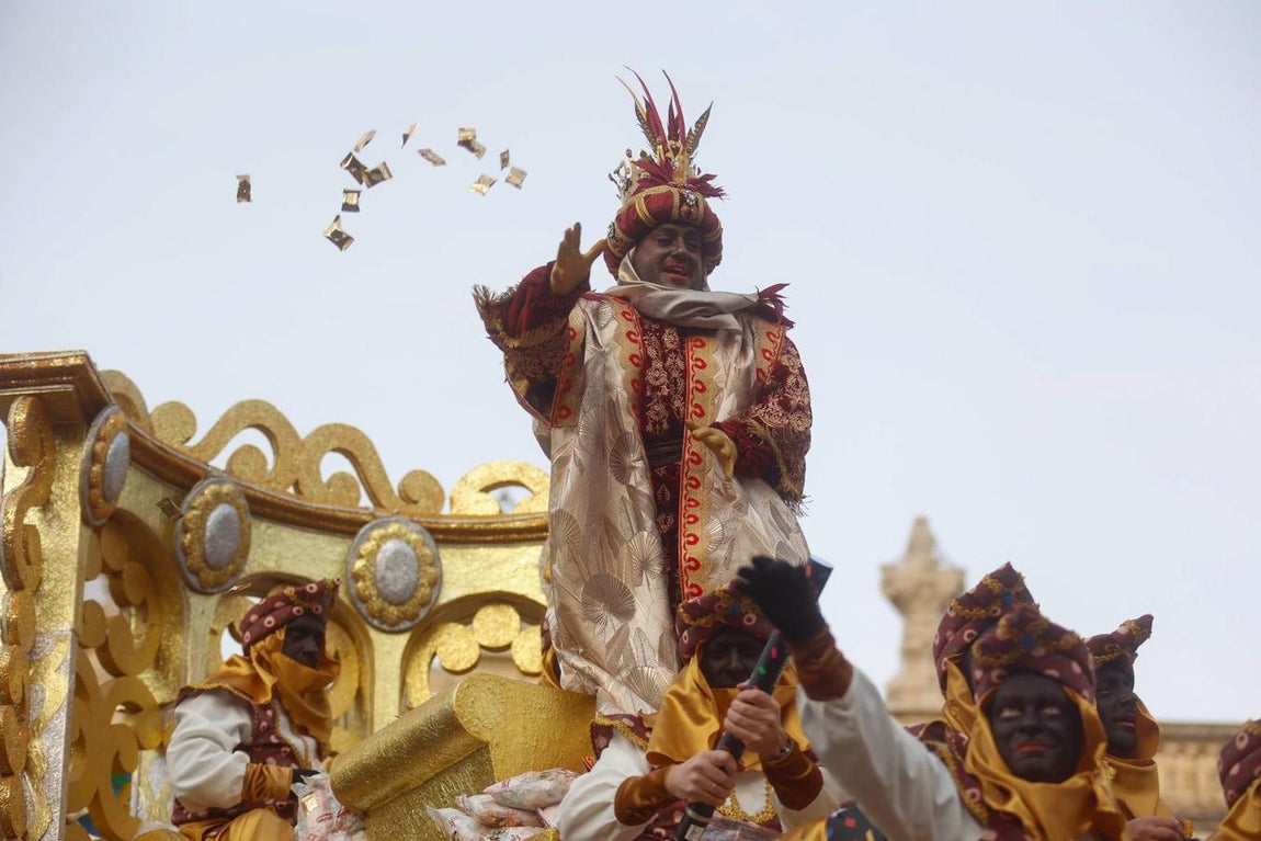 Primeros momentos de la Cabalgata de Reyes Magos de Sevilla