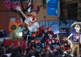 En imágenes, Triana se vuelca con su tradicional cabalgata