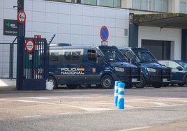 Detenida toda la junta directiva de los taxistas del aeropuerto de Sevilla por organización criminal