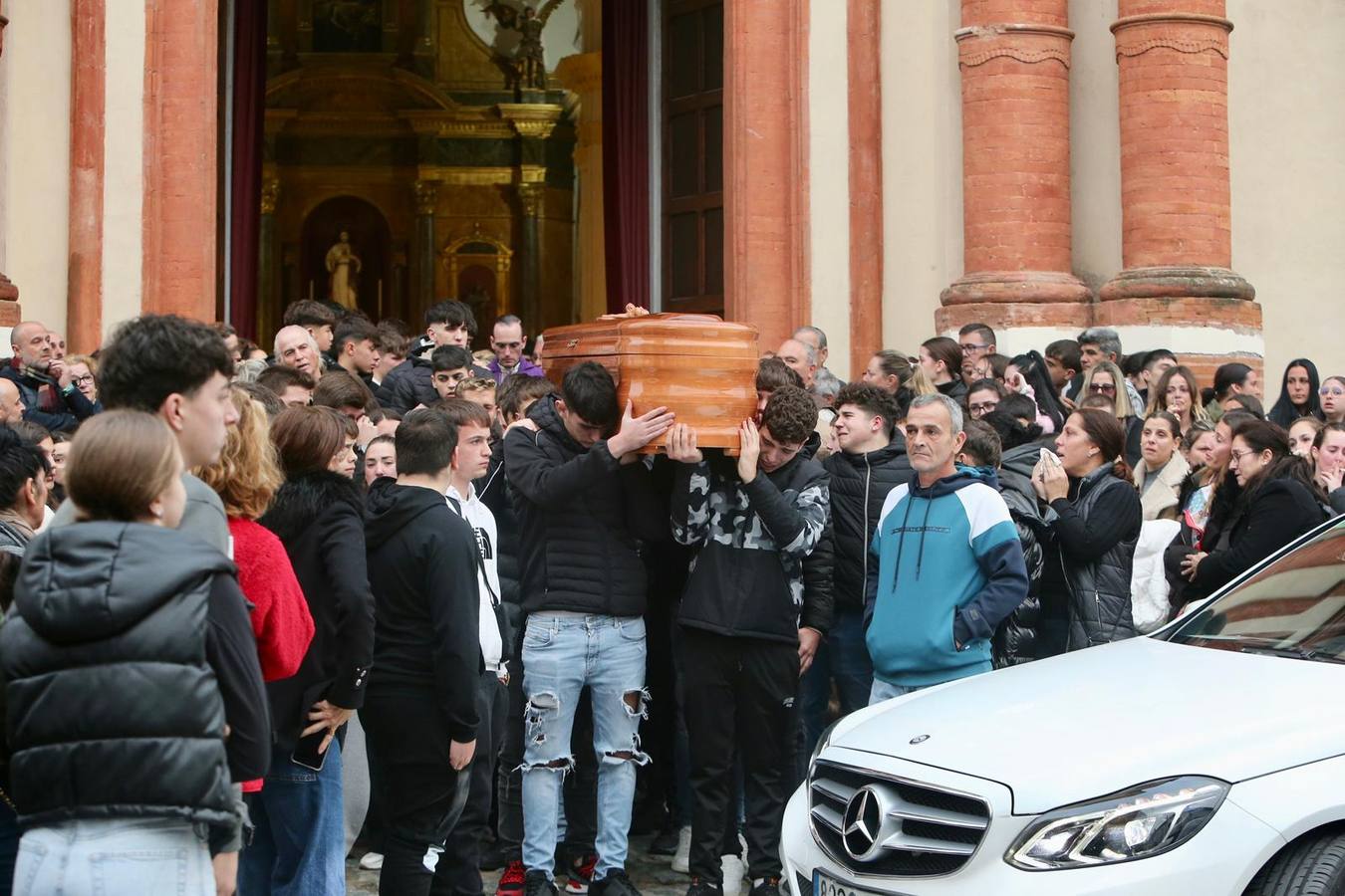 Funeral del joven Aarón asesinado en Gerena