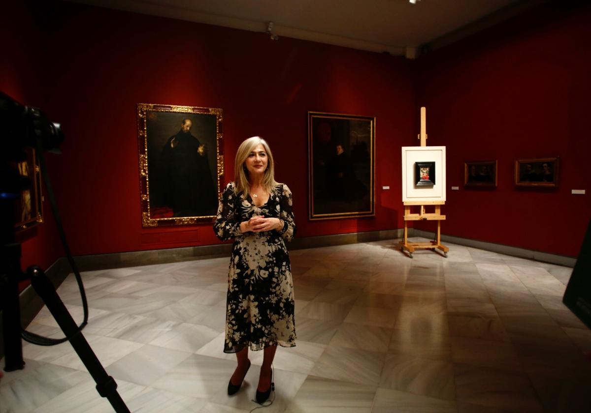 La consejera de Cultura, Patricia del Pozo, con 'La Virgen del la leche' de La Roldana al fondo