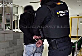 Detenido en Castilleja tras lanzar un cuchillo a un agente y proferir amenazas contra la Policía