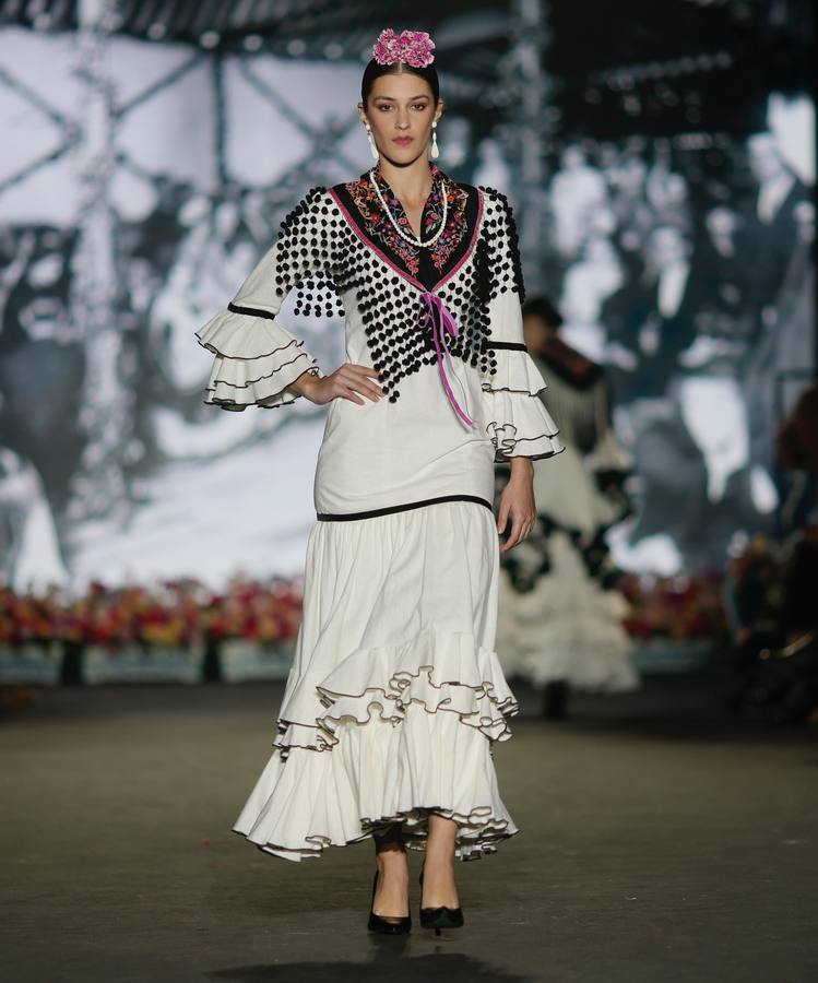 Gran variedad de colores en los trajes de Carmina, Lucía Márquez y Sueños de Abril 