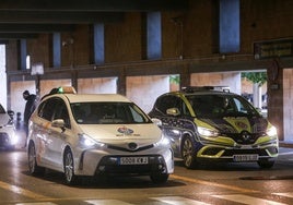 Despliegue policial en el aeropuerto tras un nuevo altercado entre taxistas