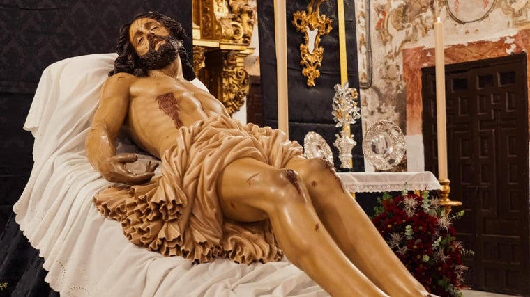El Cristo Yacente