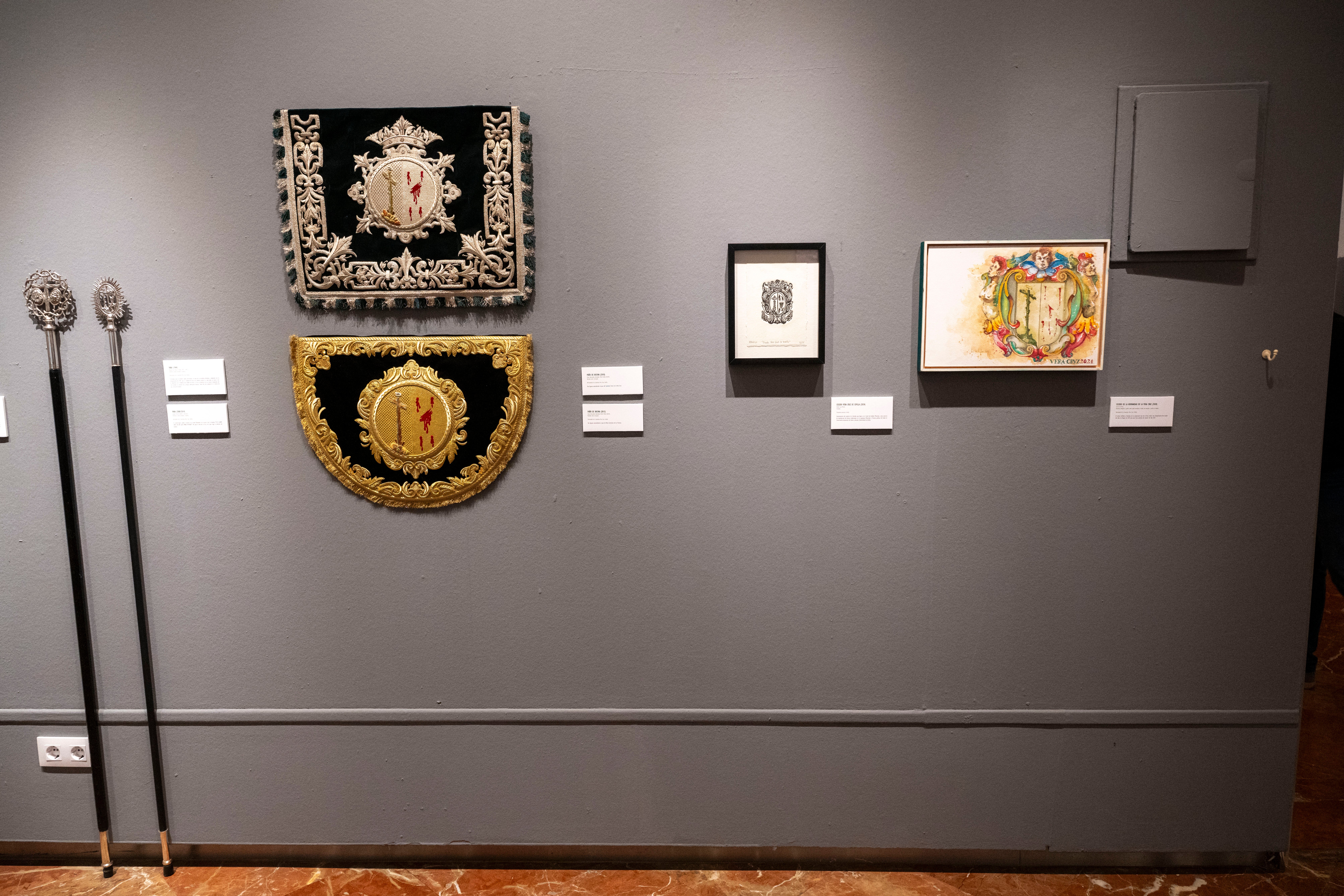 La exposición de la Vera Cruz en el Círculo Mercantil, en imágenes