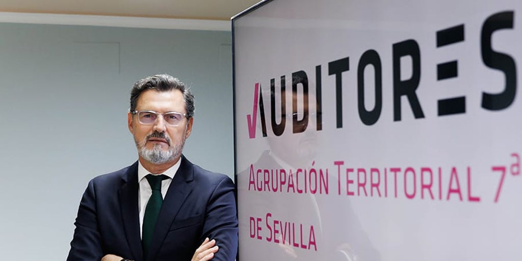 Luis Fernández: «Los abogados y consultores están muy mal pagados en España y en Andalucía, peor»